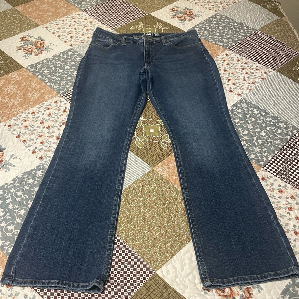 Women’s Lee reg fit bootcut mid rise size 14